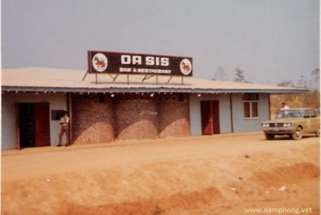 oasisbarandgrill.jpg